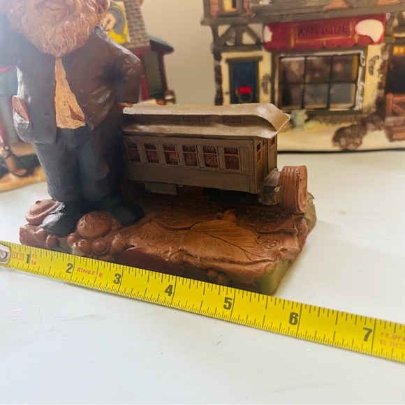 TOM CLARK Gnome Pullman Train Conductor Whimsical Whimsy Vintage Decor - Picture 6 of 7